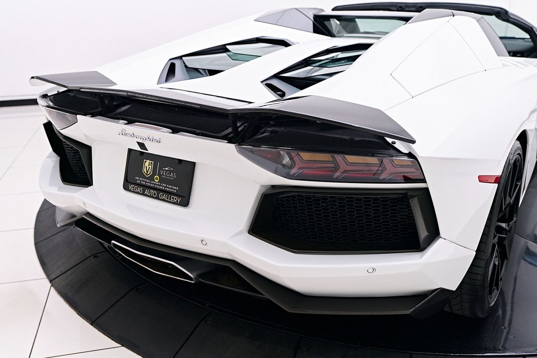 2017 Lamborghini Aventador