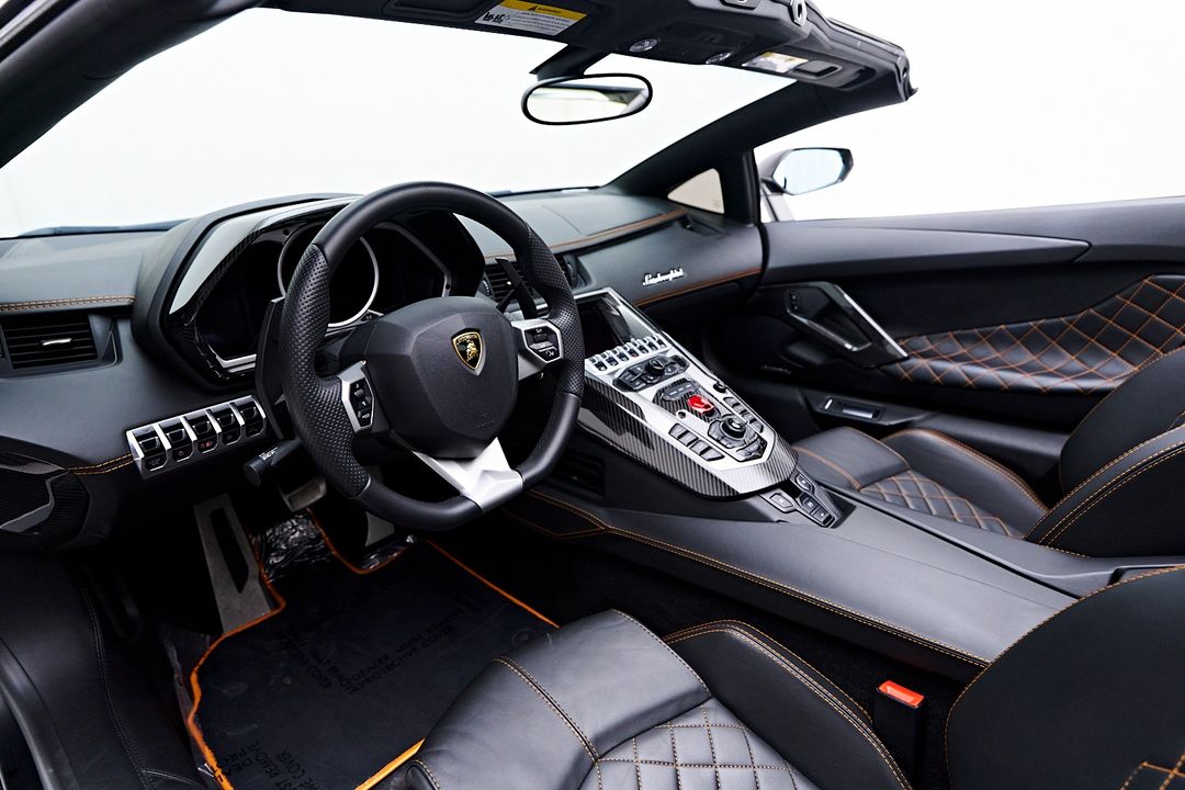 2017 Lamborghini Aventador