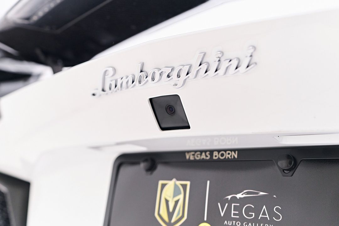 2017 Lamborghini Aventador