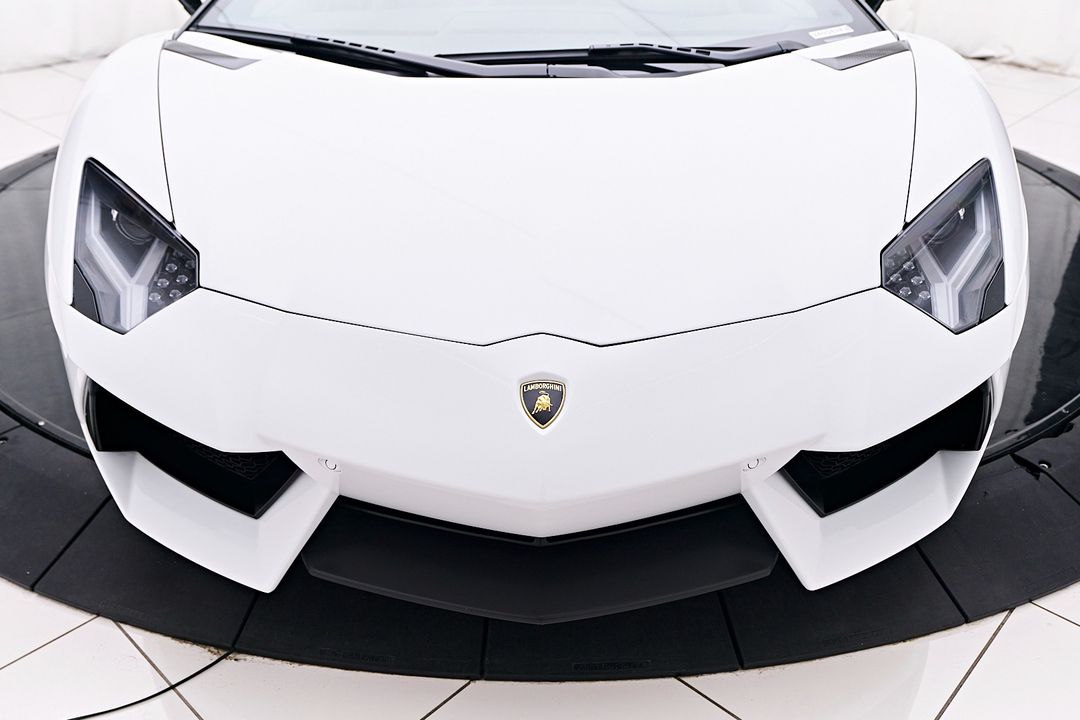 2017 Lamborghini Aventador