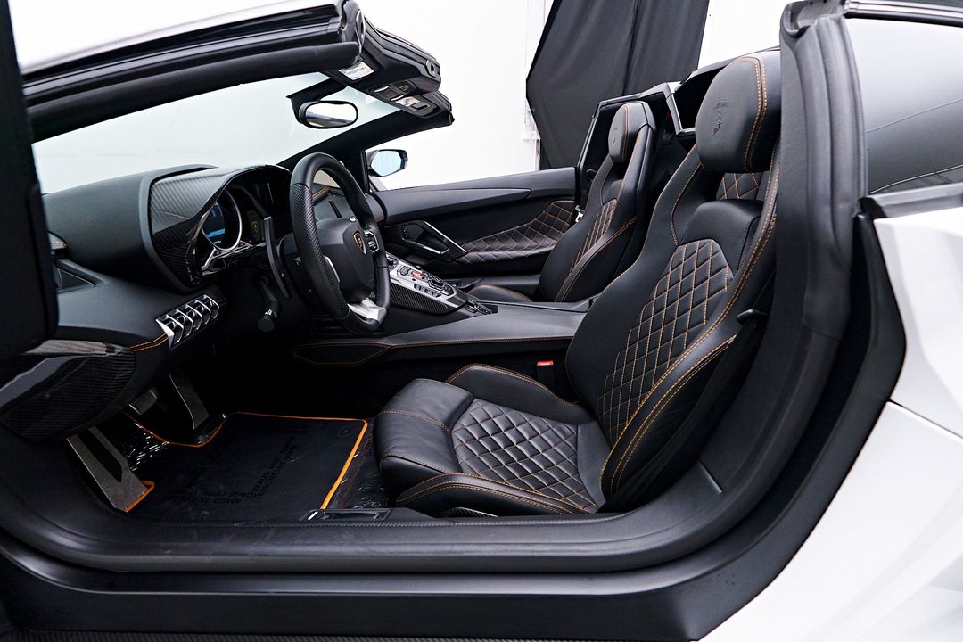 2017 Lamborghini Aventador