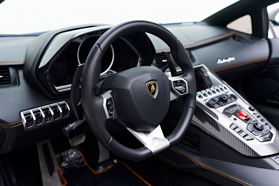 2017 Lamborghini Aventador