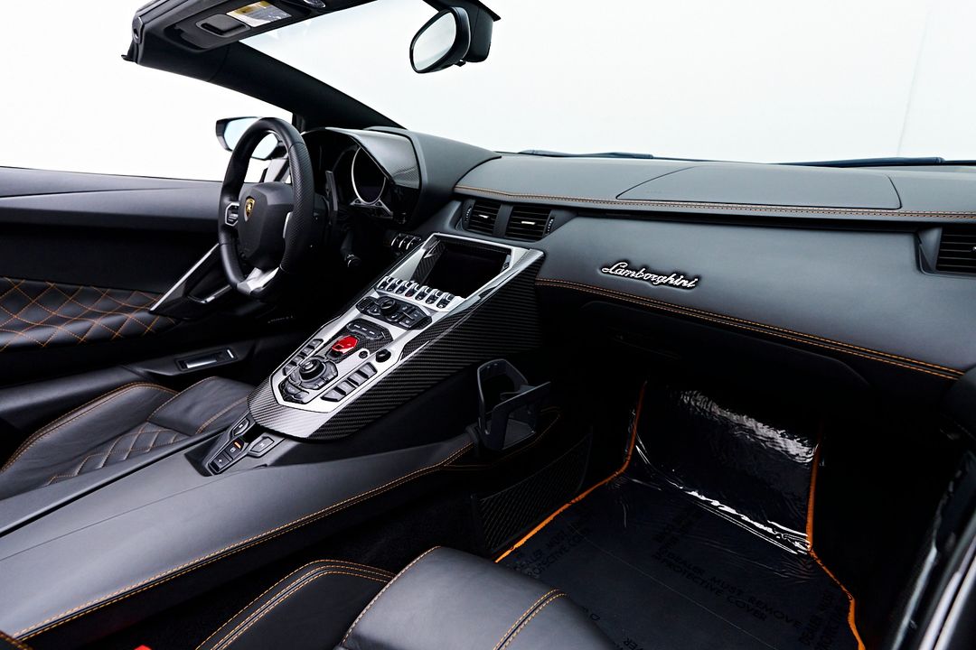2017 Lamborghini Aventador