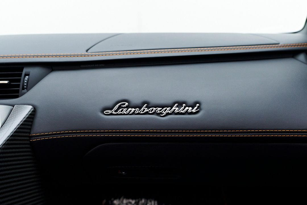 2017 Lamborghini Aventador