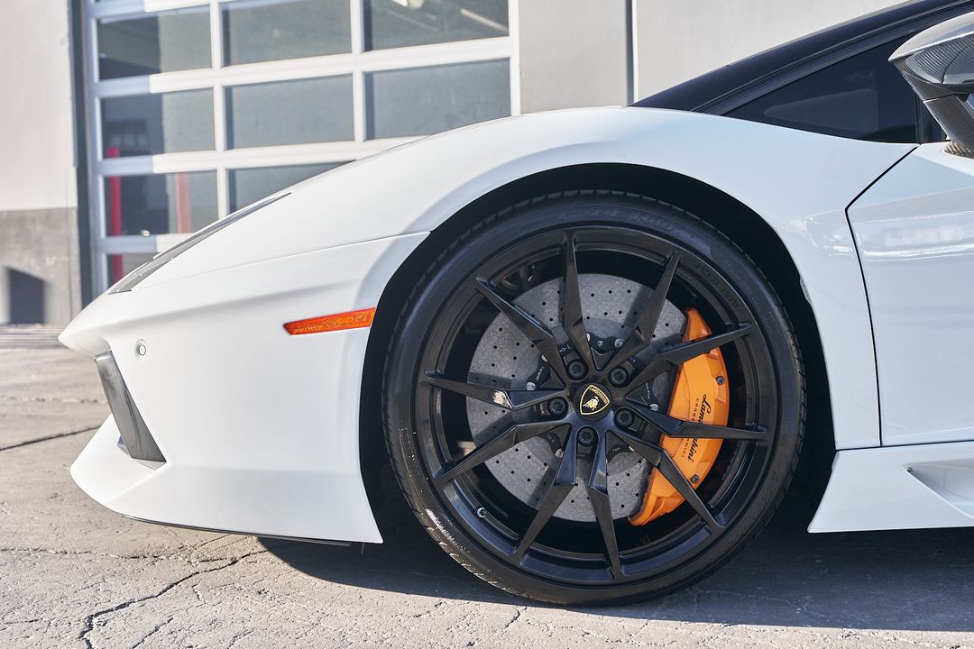 2017 Lamborghini Aventador