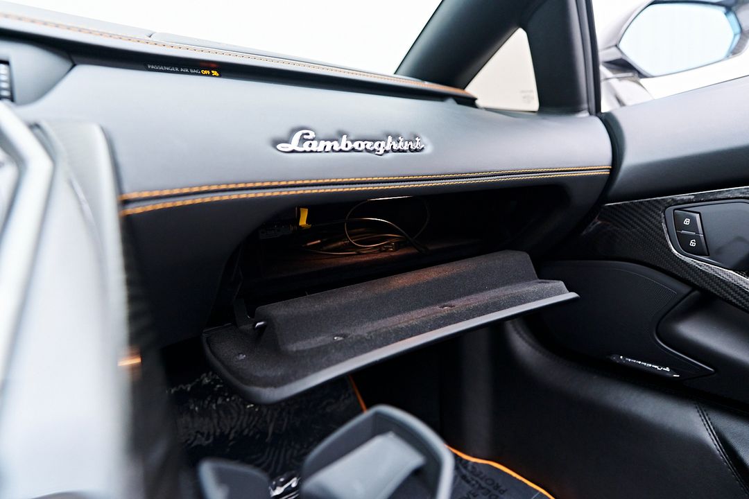 2017 Lamborghini Aventador