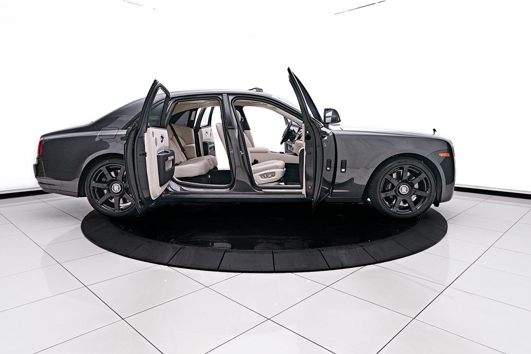 2017 Rolls-Royce Ghost