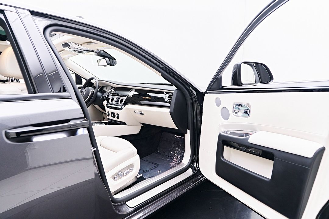 2017 Rolls-Royce Ghost
