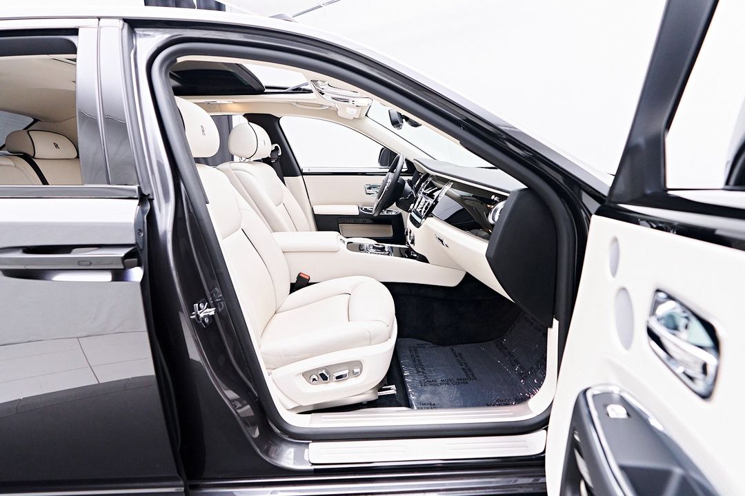 2017 Rolls-Royce Ghost
