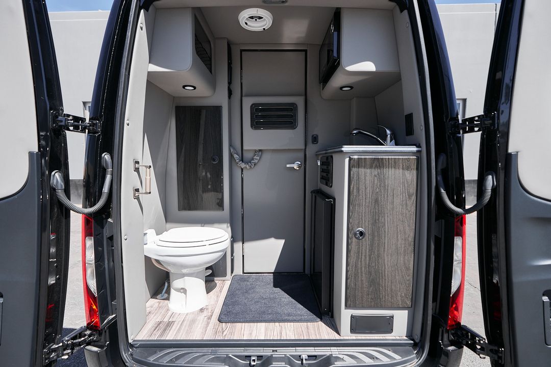 2025 Mercedes-Benz Sprinter 3500