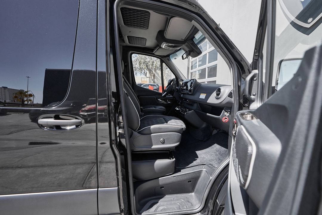 2025 Mercedes-Benz Sprinter 3500