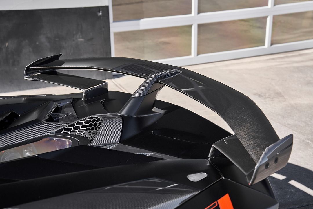 2021 Lamborghini Aventador SVJ