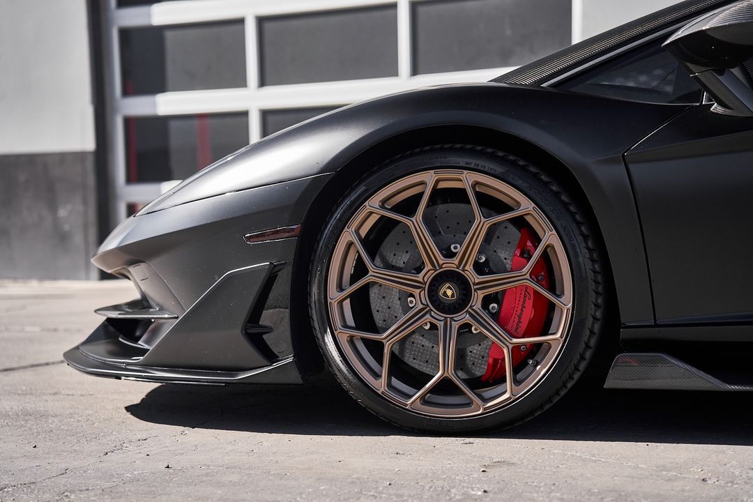 2021 Lamborghini Aventador SVJ