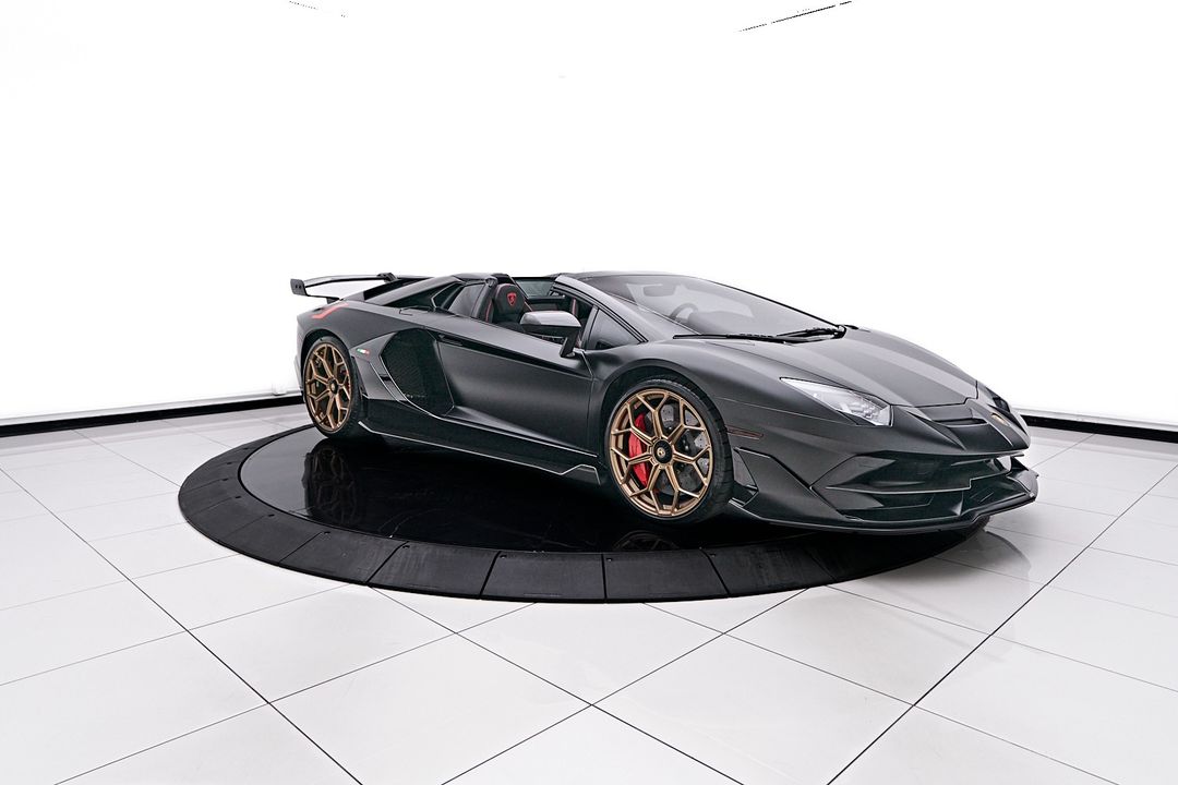 2021 Lamborghini Aventador SVJ
