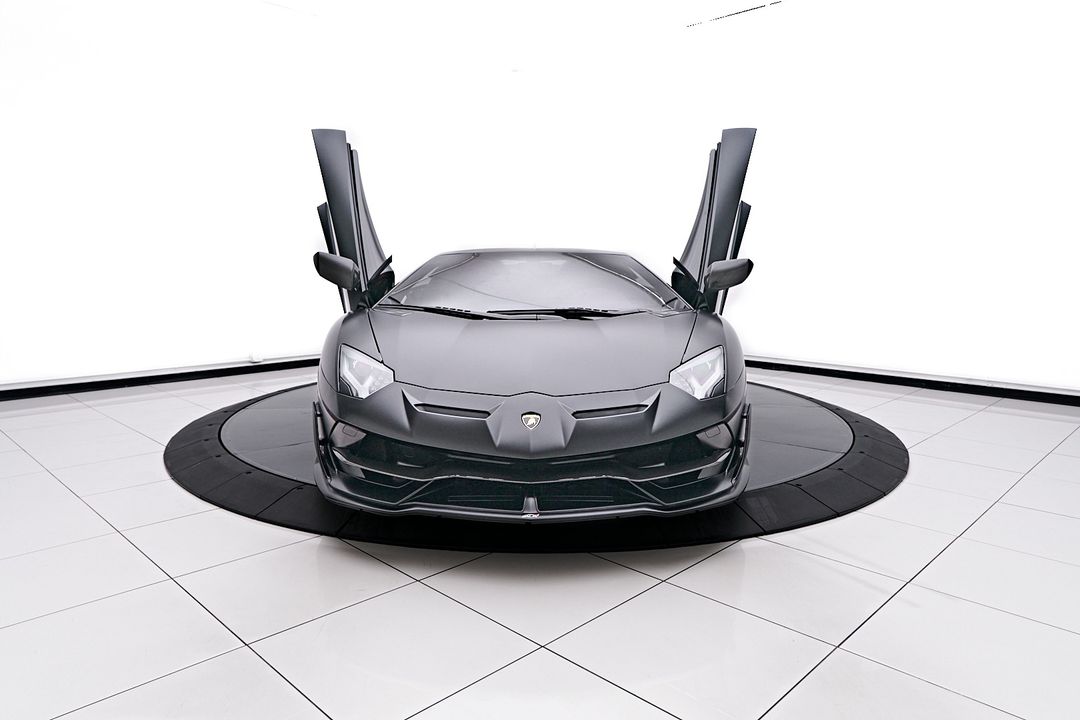 2021 Lamborghini Aventador SVJ