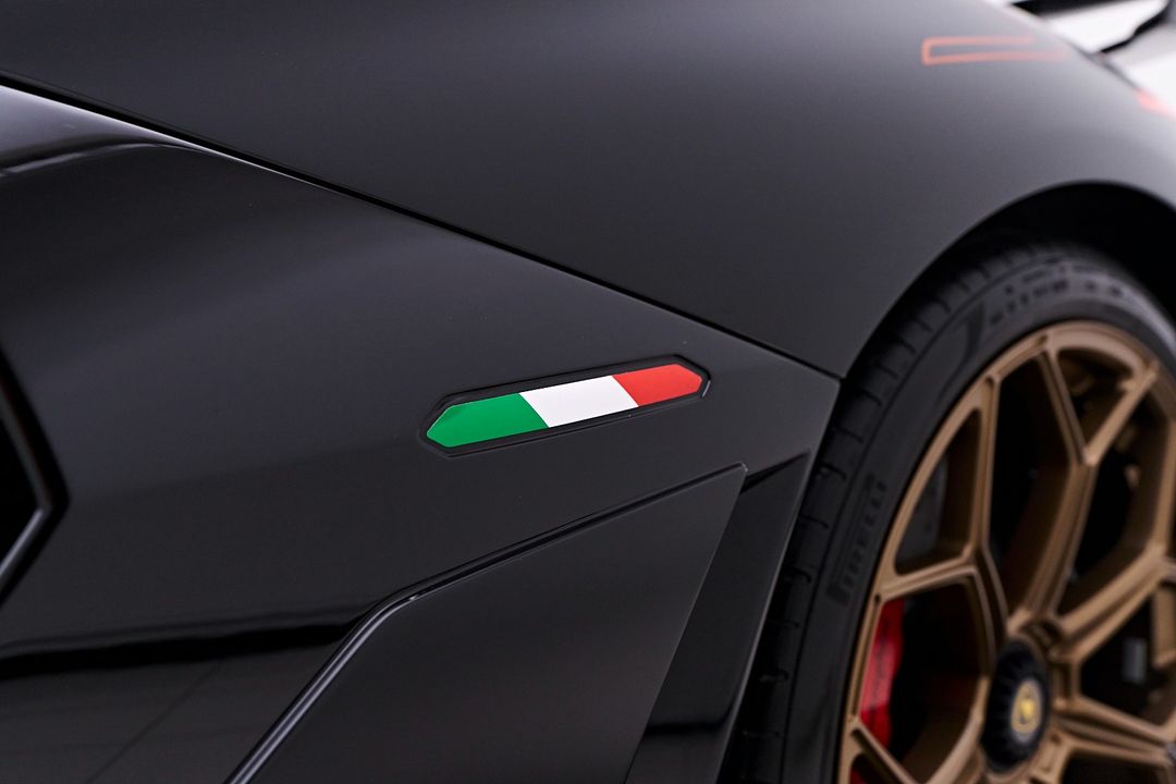 2021 Lamborghini Aventador SVJ