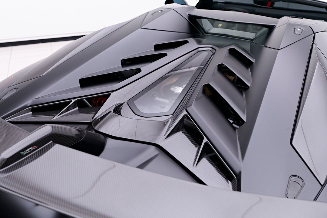 2021 Lamborghini Aventador SVJ