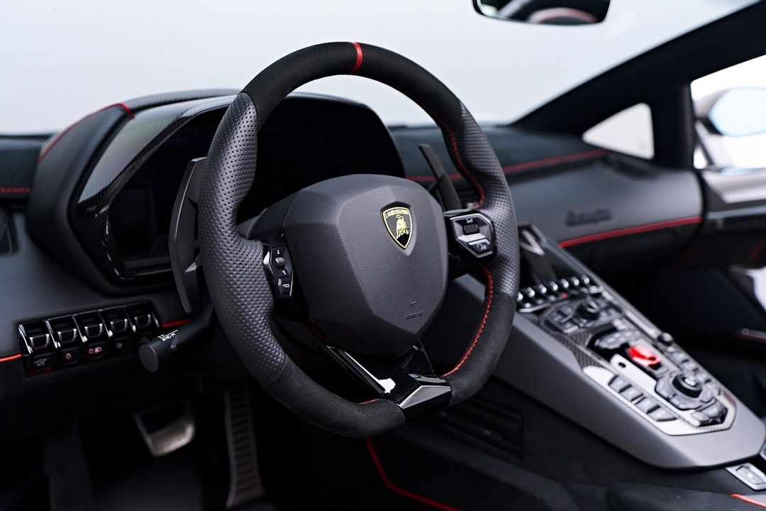 2021 Lamborghini Aventador SVJ