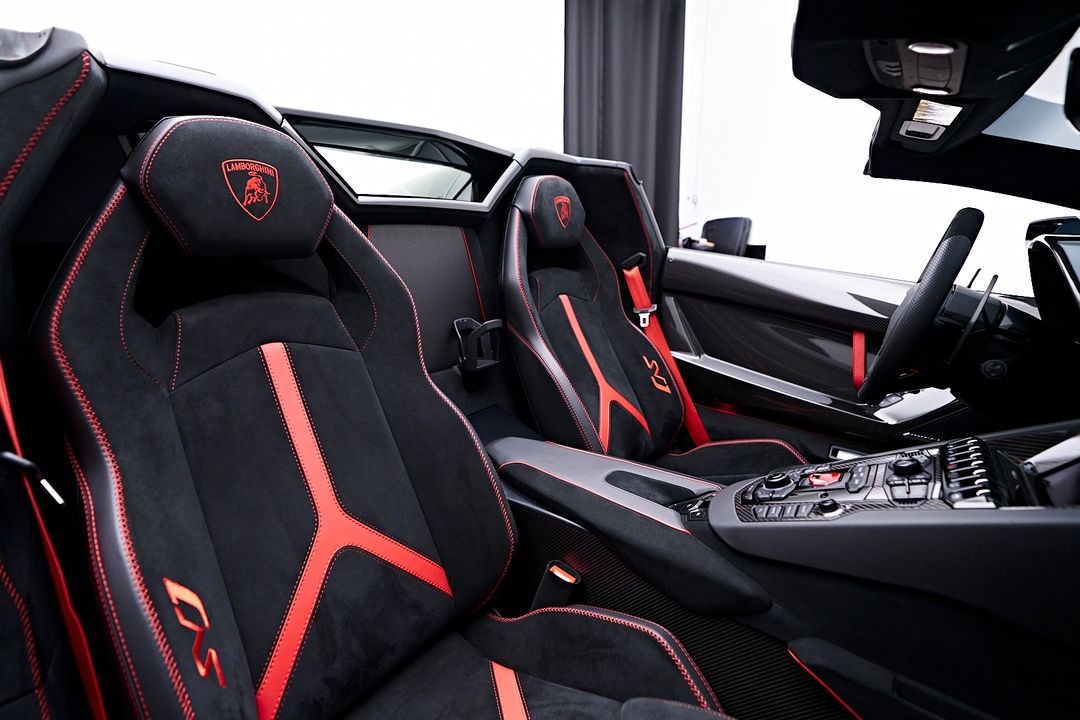 2021 Lamborghini Aventador SVJ
