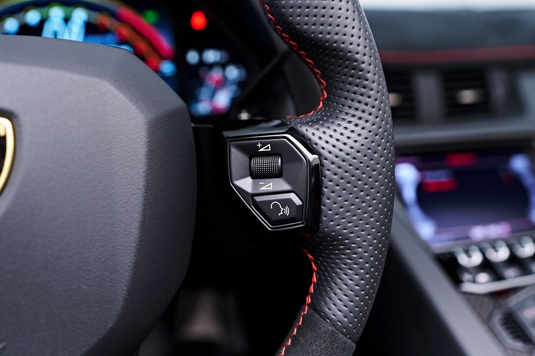 2021 Lamborghini Aventador SVJ