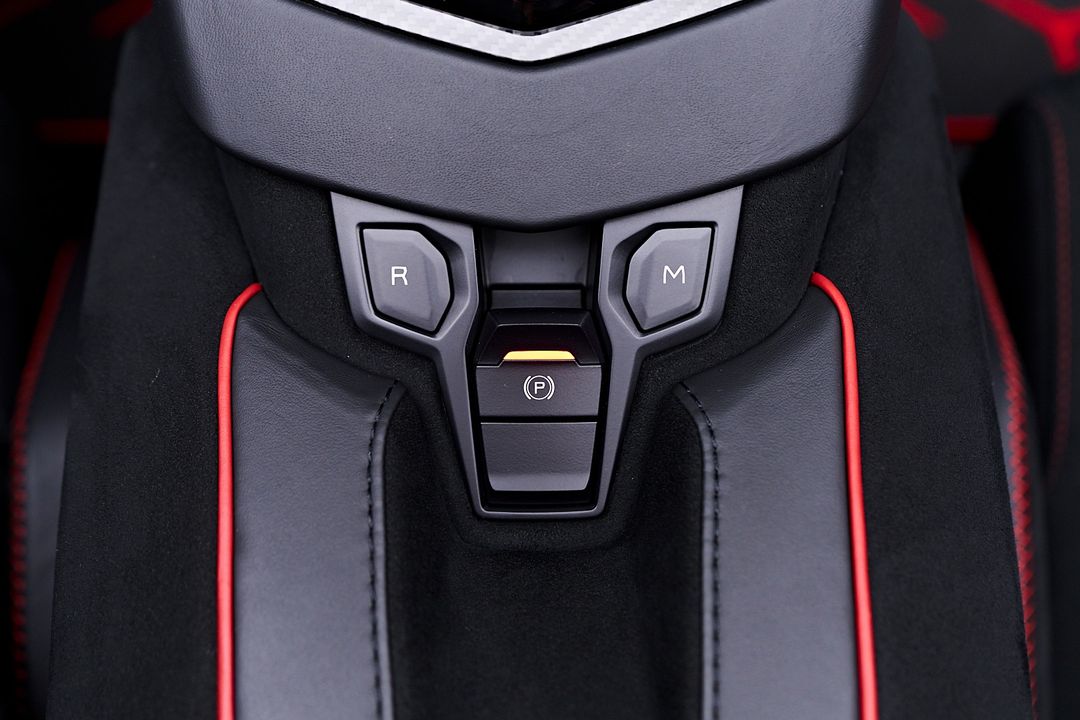 2021 Lamborghini Aventador SVJ