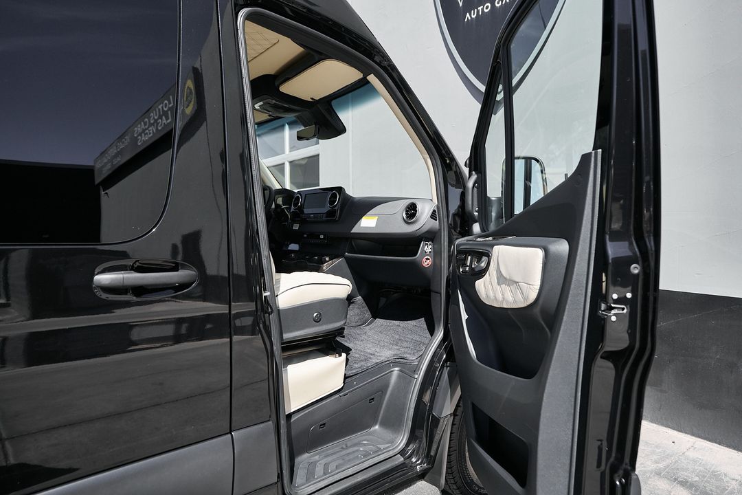 2025 Mercedes-Benz Sprinter 3500