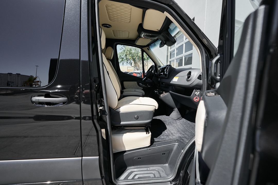 2025 Mercedes-Benz Sprinter 3500