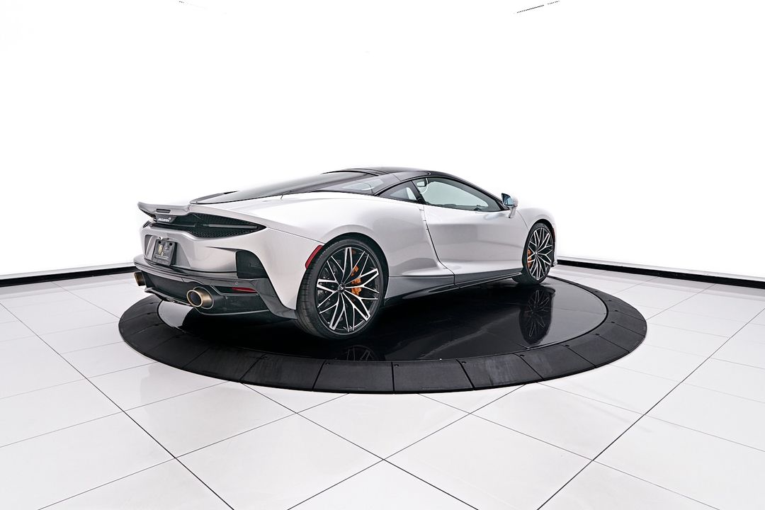 2023 McLaren GT