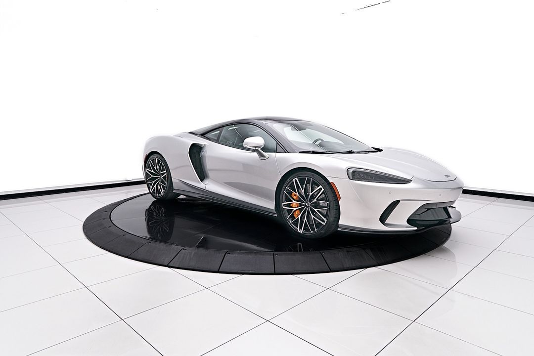 2023 McLaren GT