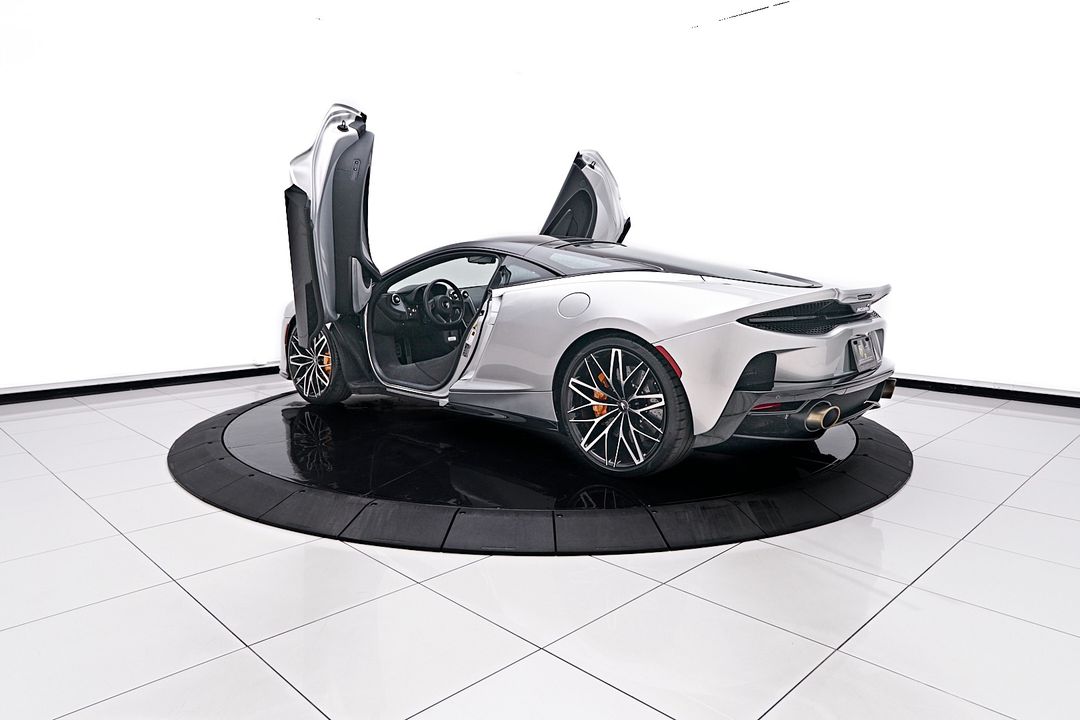 2023 McLaren GT