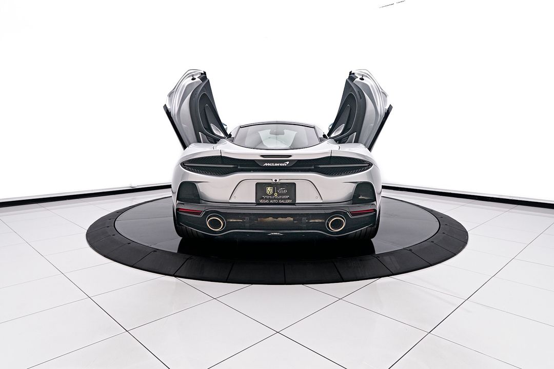 2023 McLaren GT