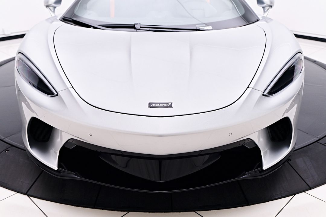 2023 McLaren GT