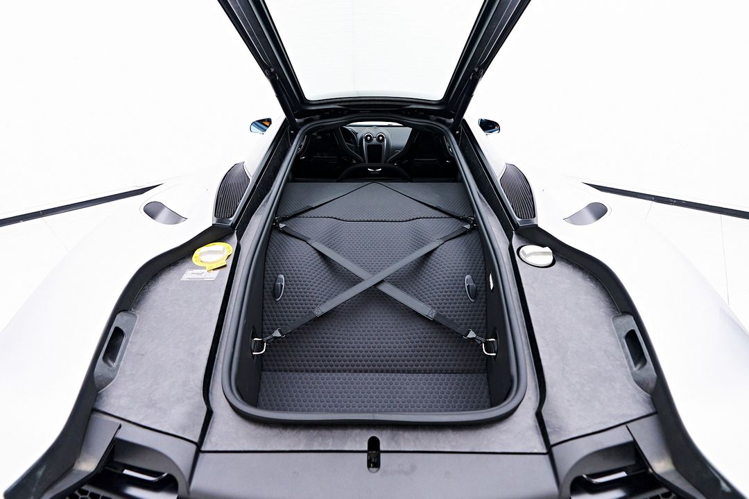 2023 McLaren GT