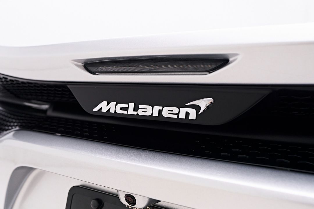 2023 McLaren GT
