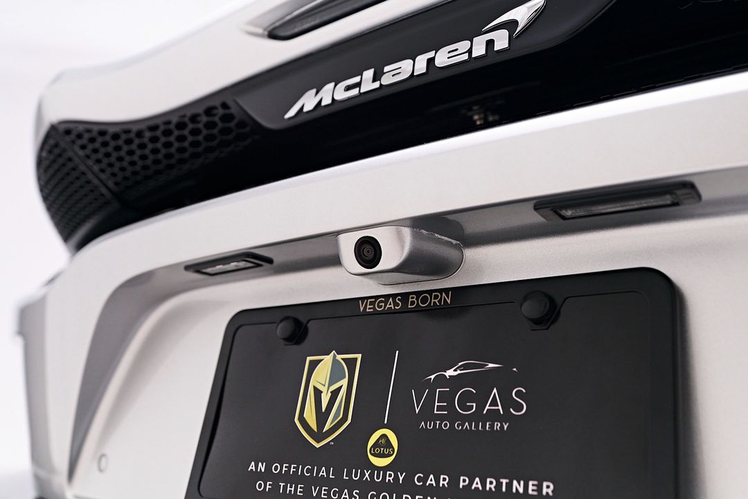 2023 McLaren GT