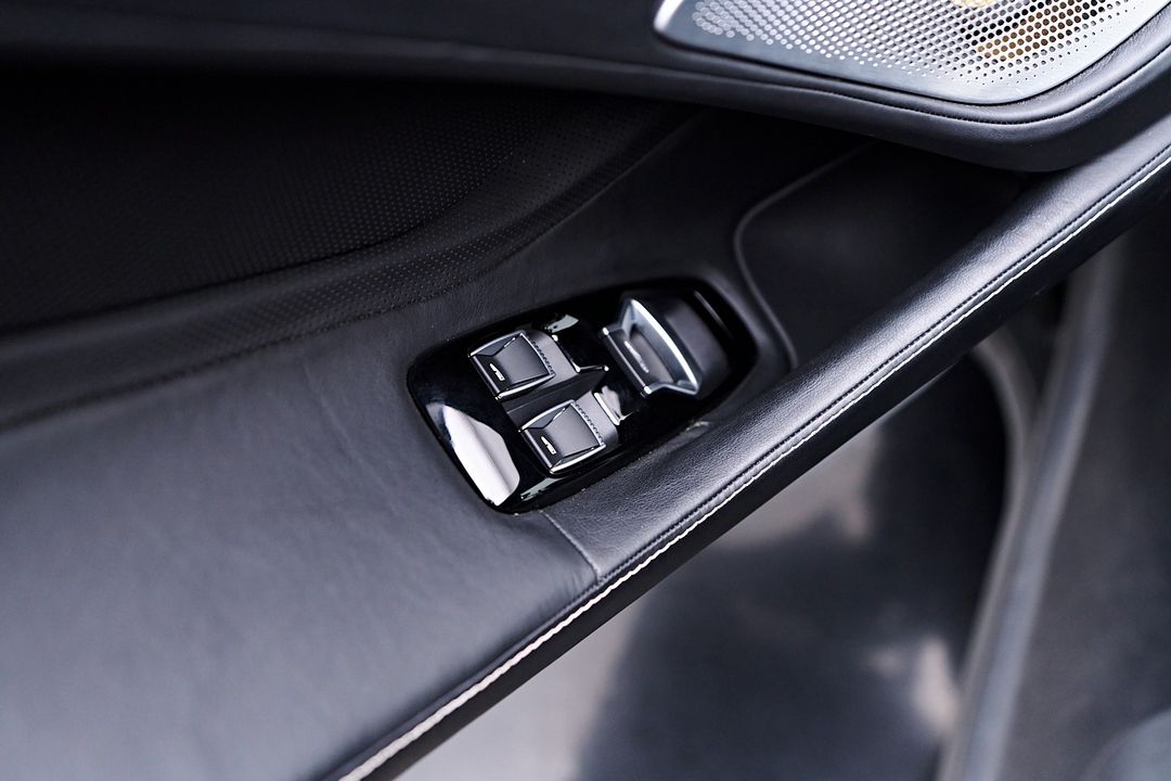 2023 McLaren GT