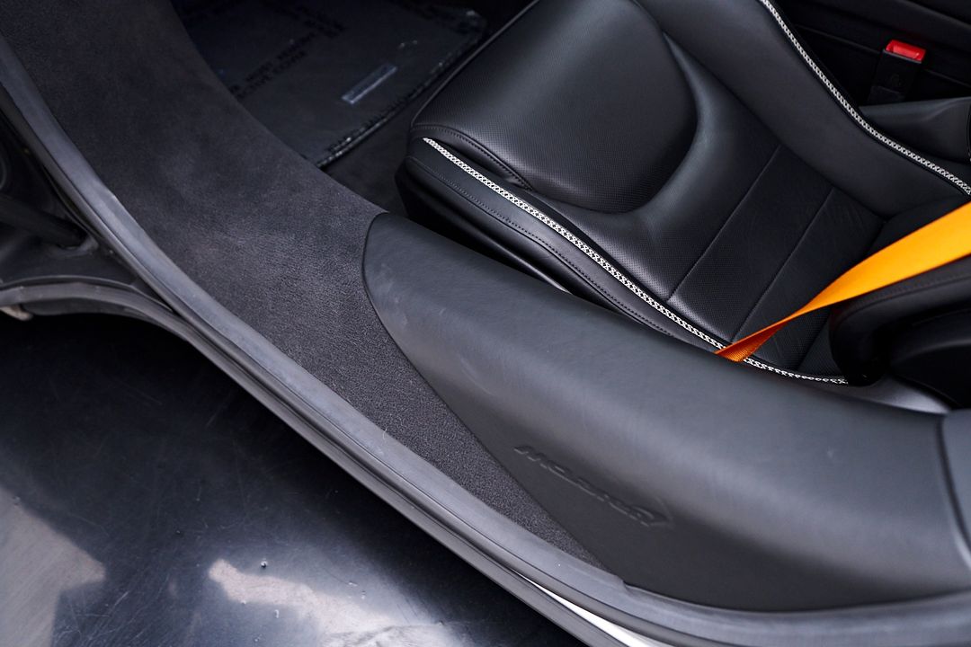 2023 McLaren GT