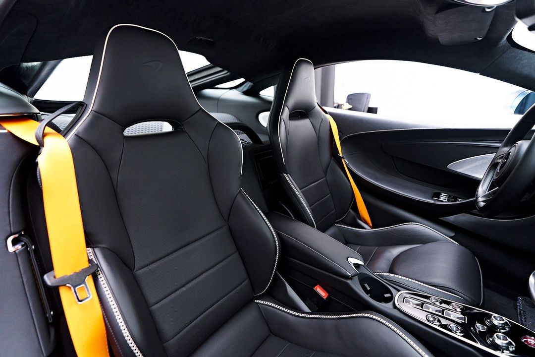 2023 McLaren GT