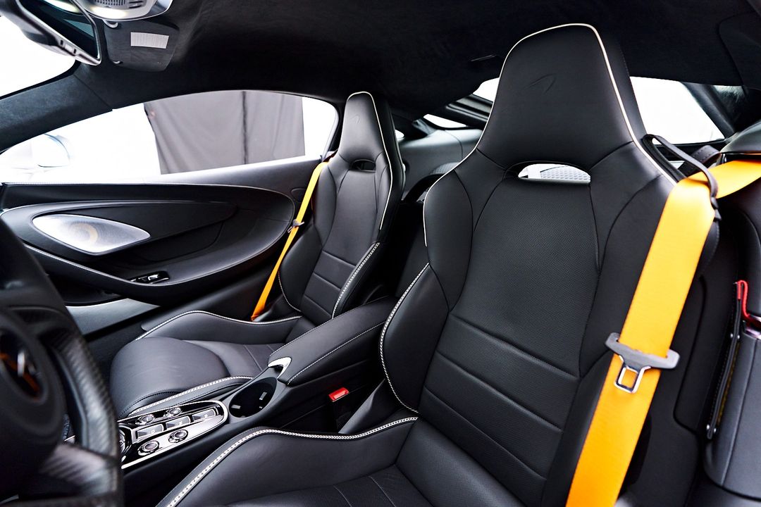 2023 McLaren GT