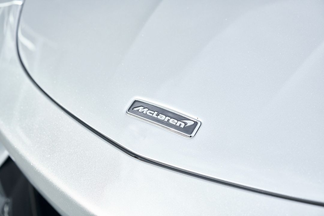 2023 McLaren GT