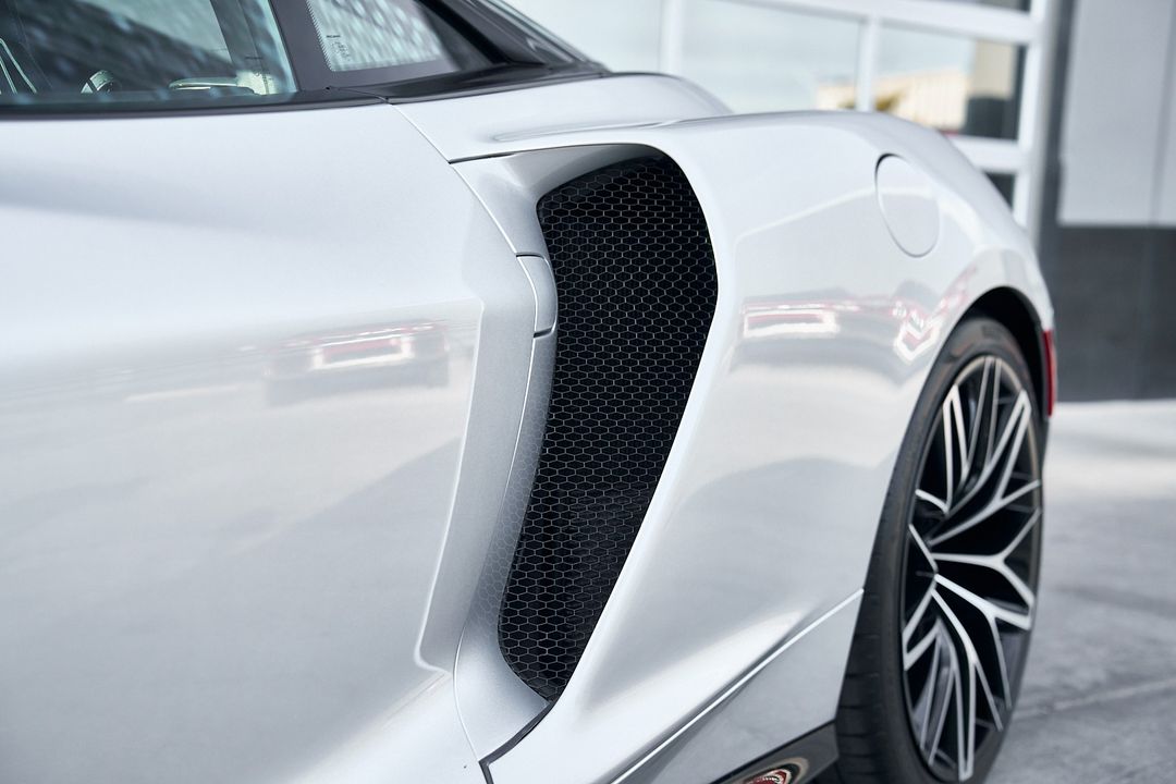 2023 McLaren GT