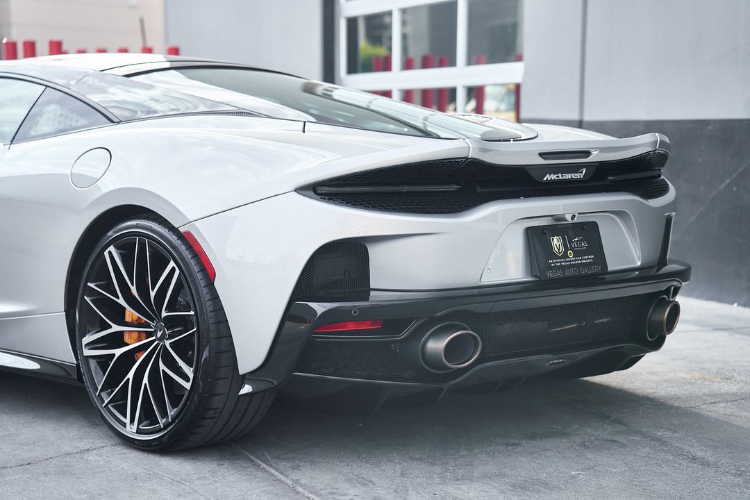 2023 McLaren GT
