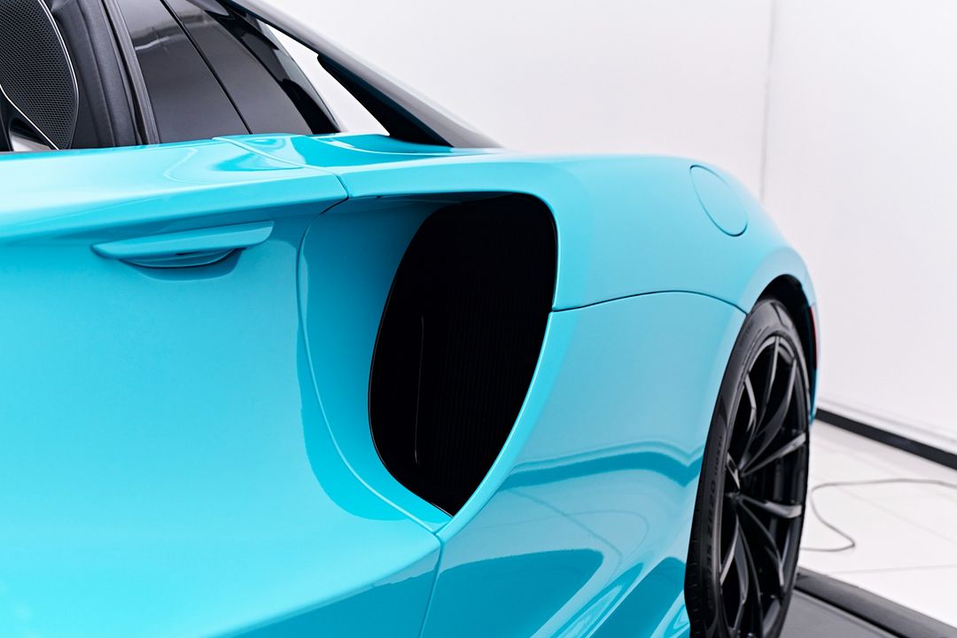 2025 McLaren Artura