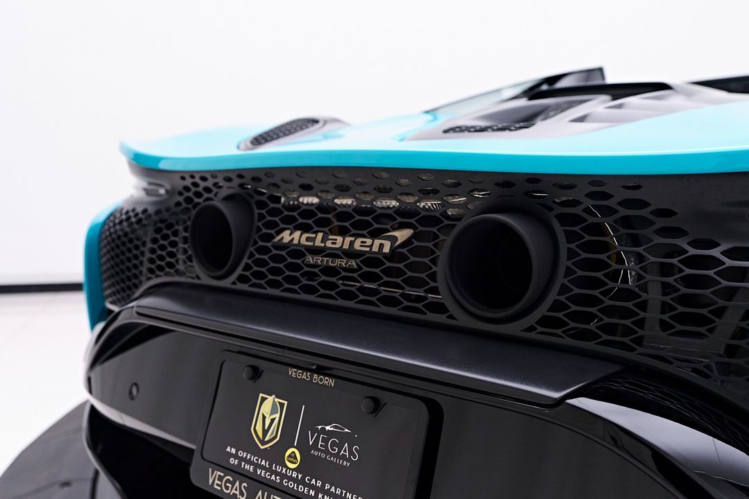 2025 McLaren Artura