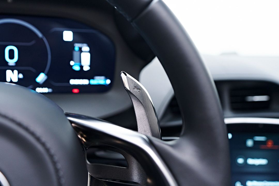 2025 McLaren Artura