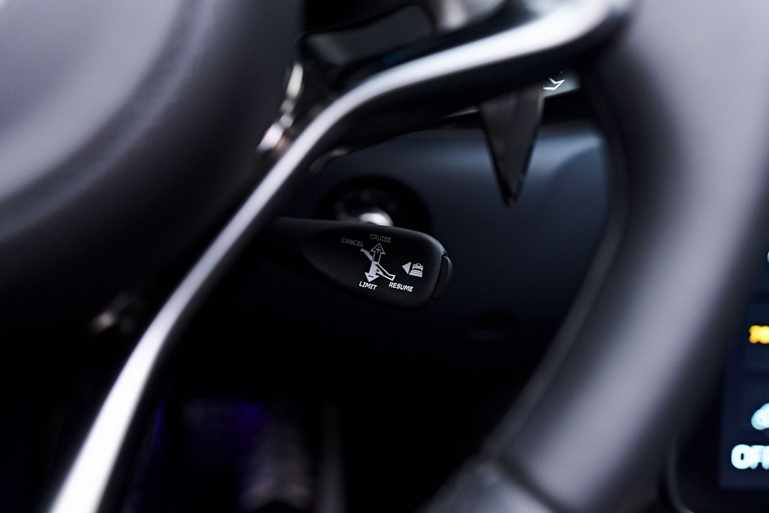 2025 McLaren Artura