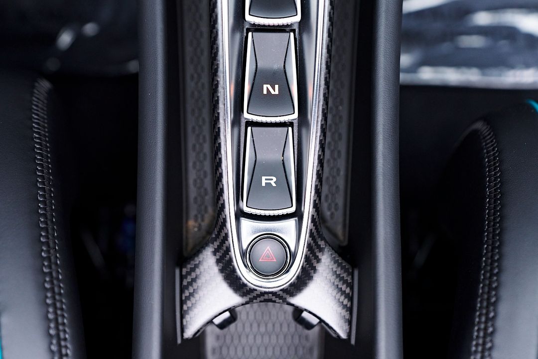 2025 McLaren Artura
