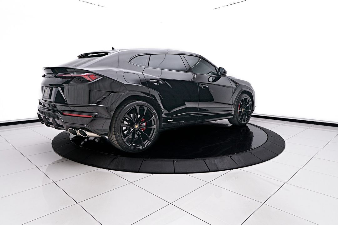 2024 Lamborghini Urus