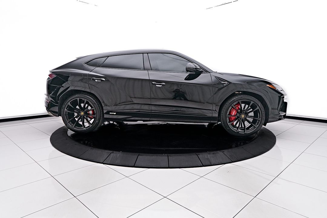 2024 Lamborghini Urus