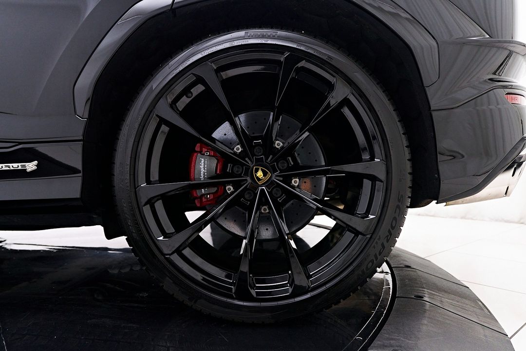 2024 Lamborghini Urus
